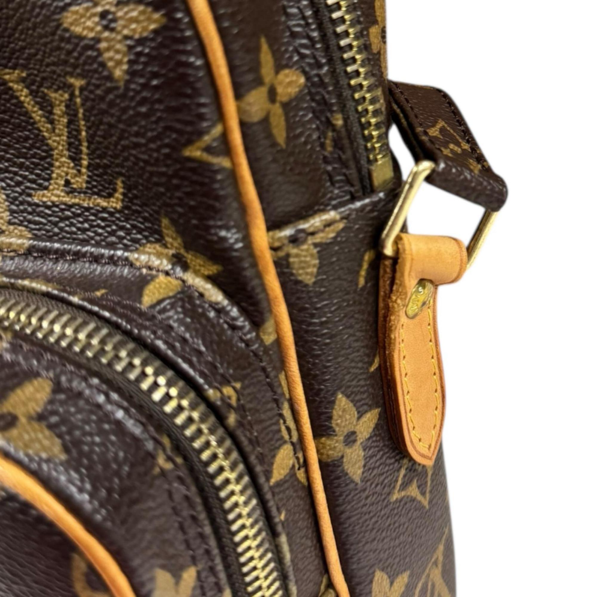 Louis Vuitton Brown Monogram Canvas Shoulder Bag (Pre-Owned)