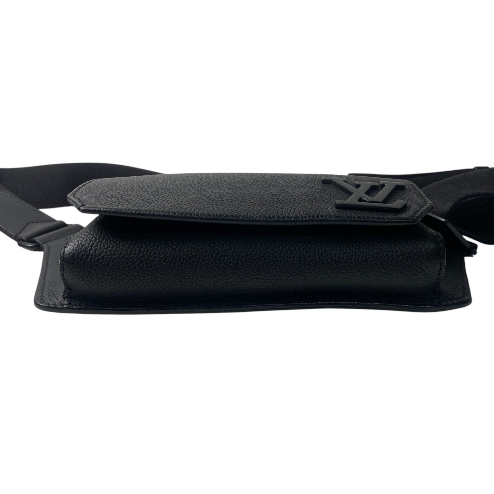 Louis Vuitton Black Leather Sling Bag (Pre-Owned)