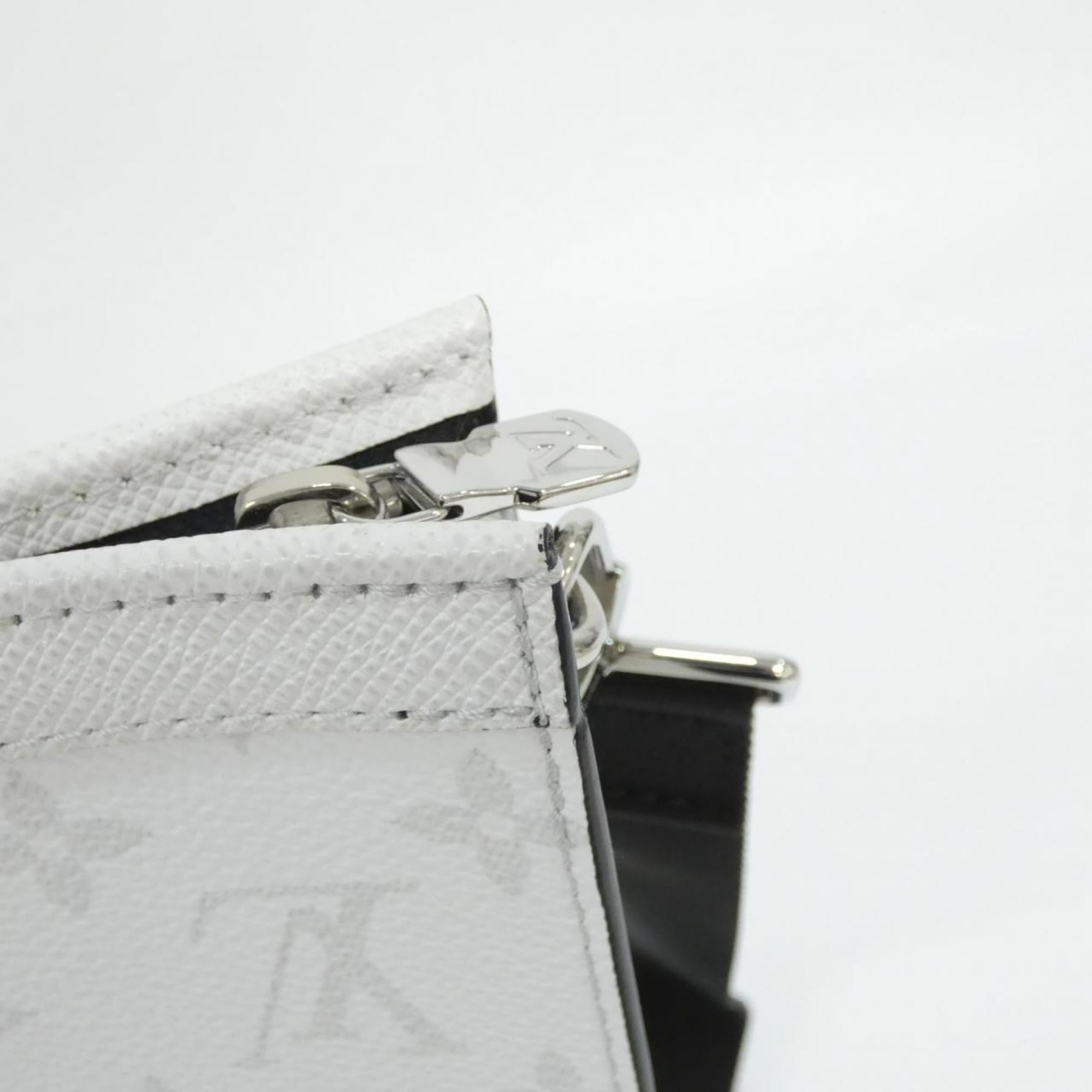Louis Vuitton White Coated Canvas Leather Shoulder Bag (Pre-Owned)