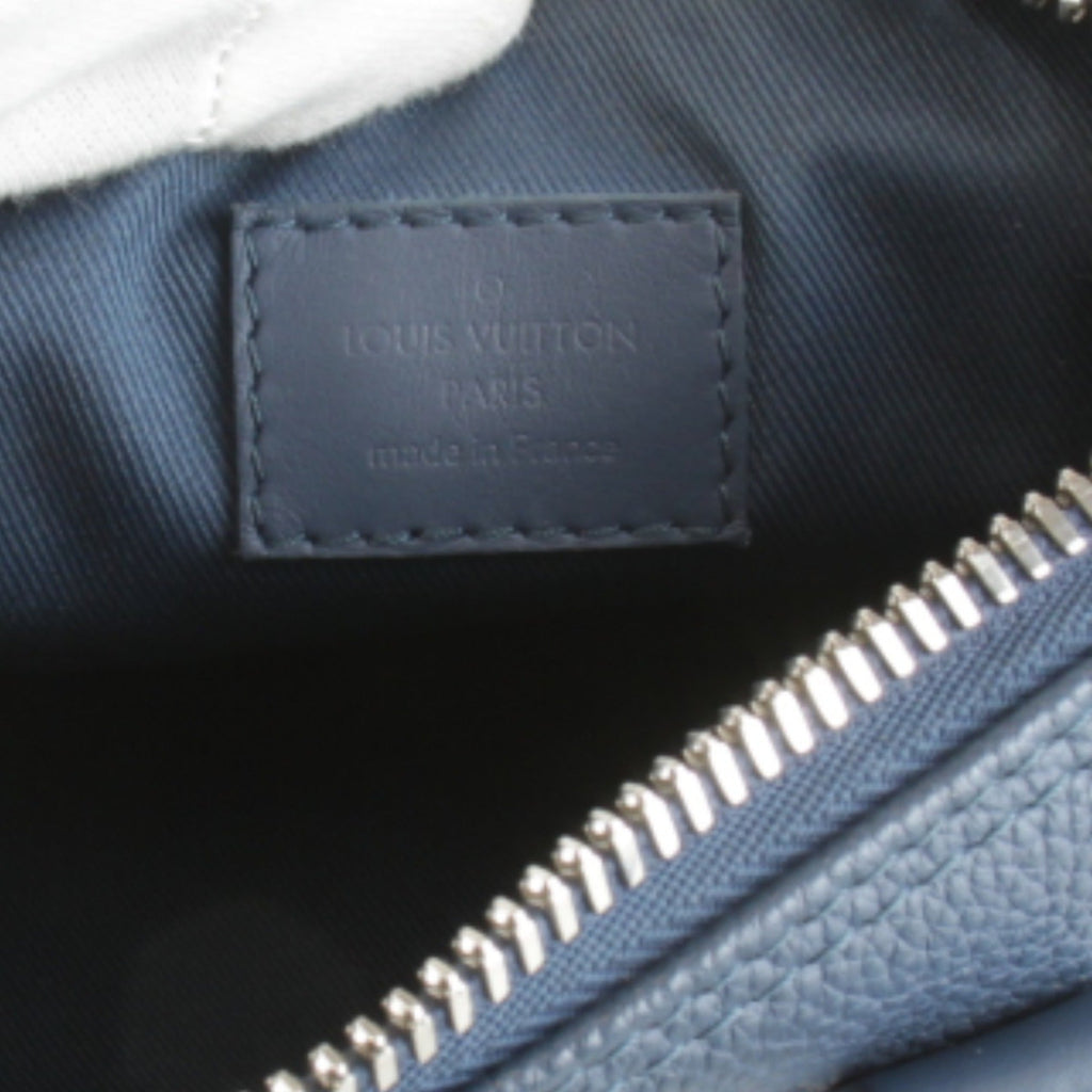 Louis Vuitton Blue Leather Handbag Shoulder Bag (Pre-Owned)