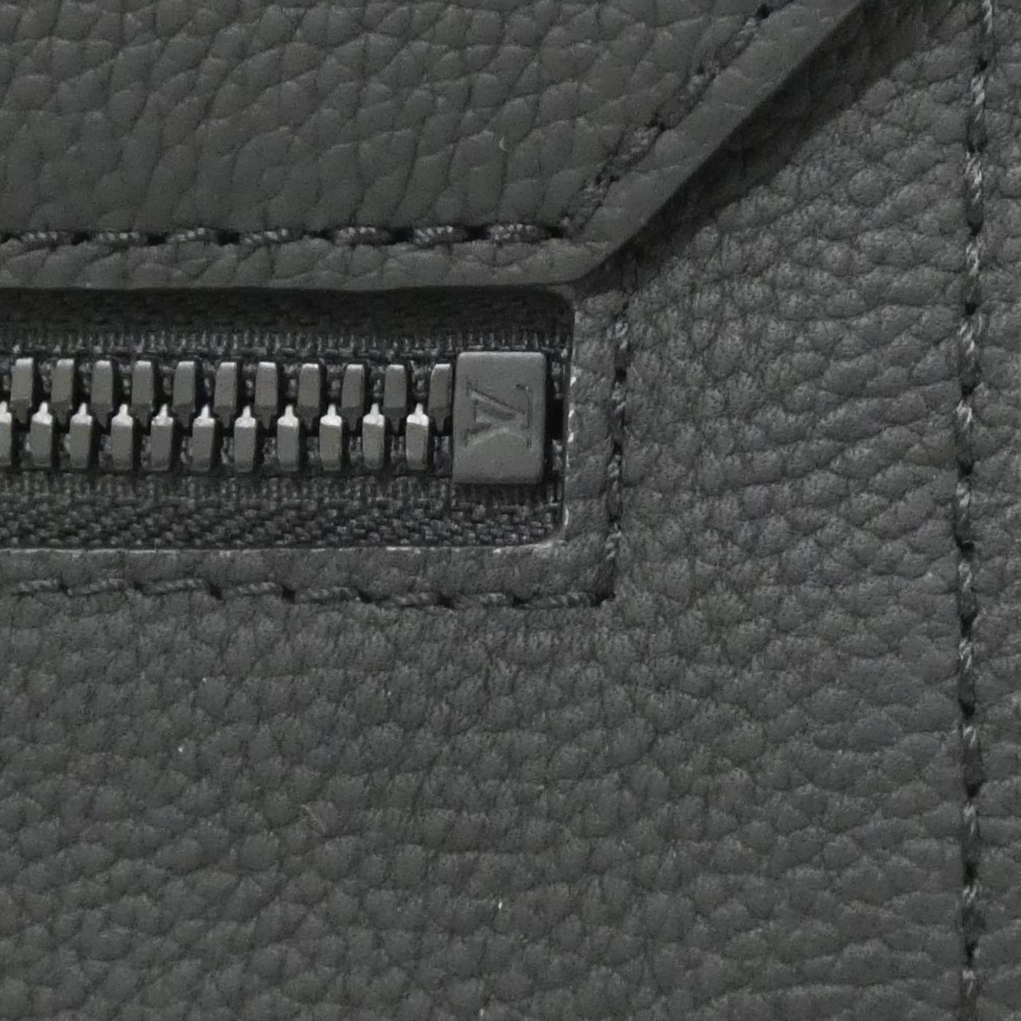 Louis Vuitton Black Leather Shoulder Bag (Pre-Owned)