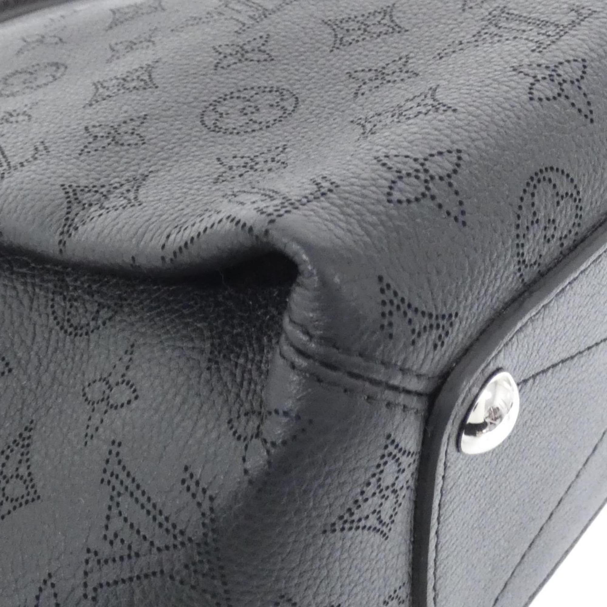 Louis Vuitton Black Leather Shoulder Bag (Pre-Owned)