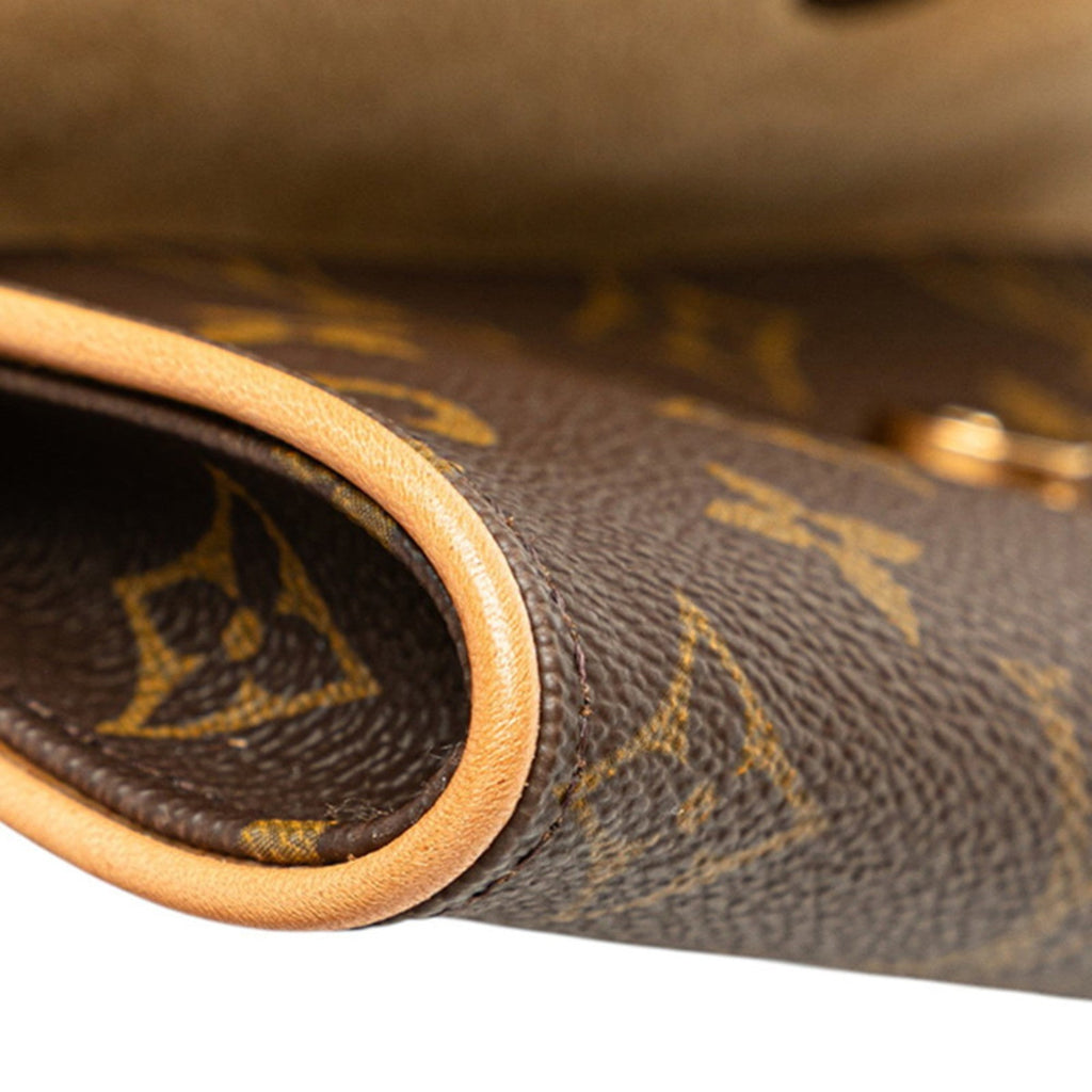Louis Vuitton Monogram Brown Pvc Leather Pochette Shoulder Bag (Pre-Owned)