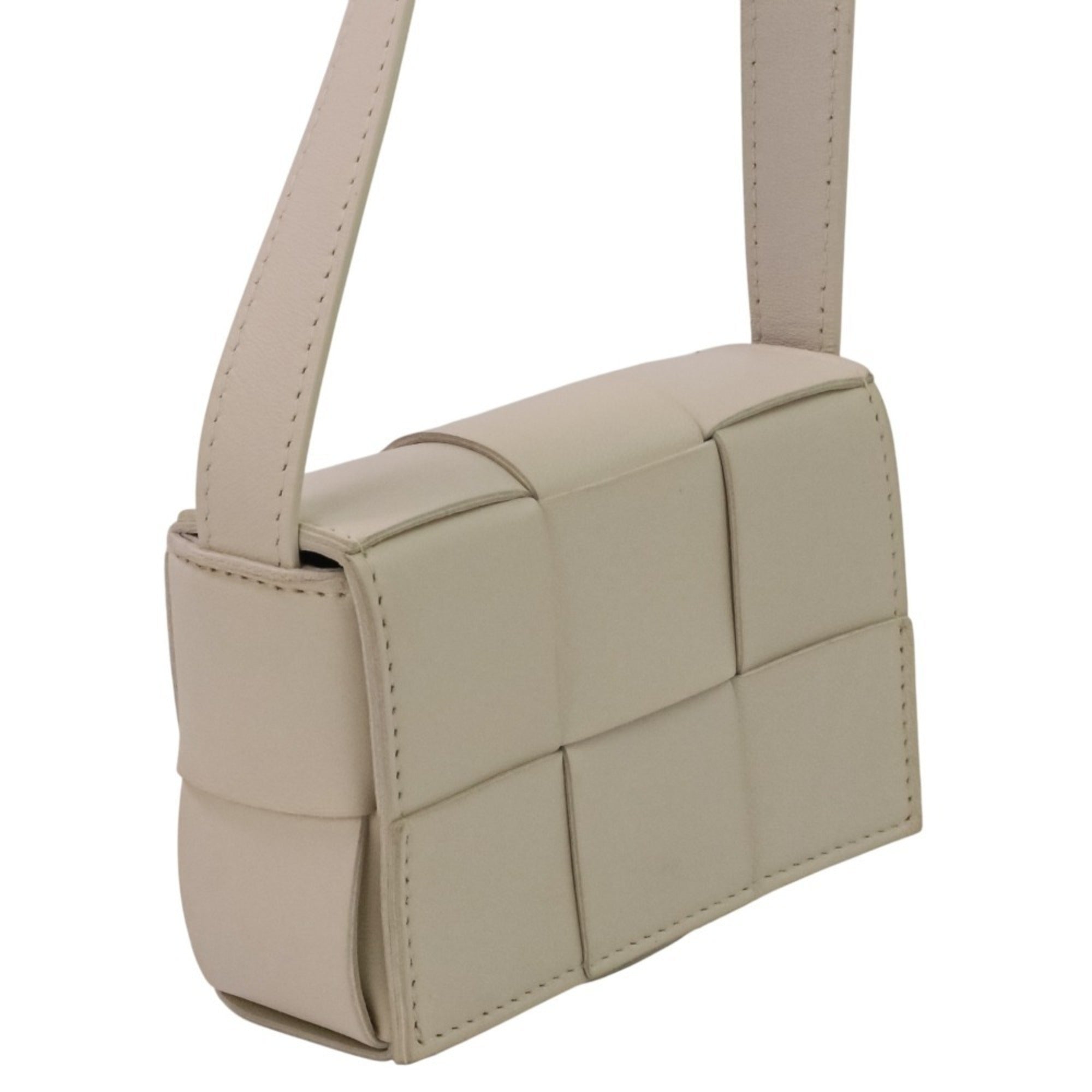 Cassette Crossbody Bag Maxi Intrecciato Leather