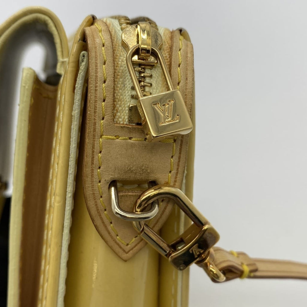 Louis Vuitton Yellow Monogram Vernis Pochette Shoulder Bag (Pre-Owned)