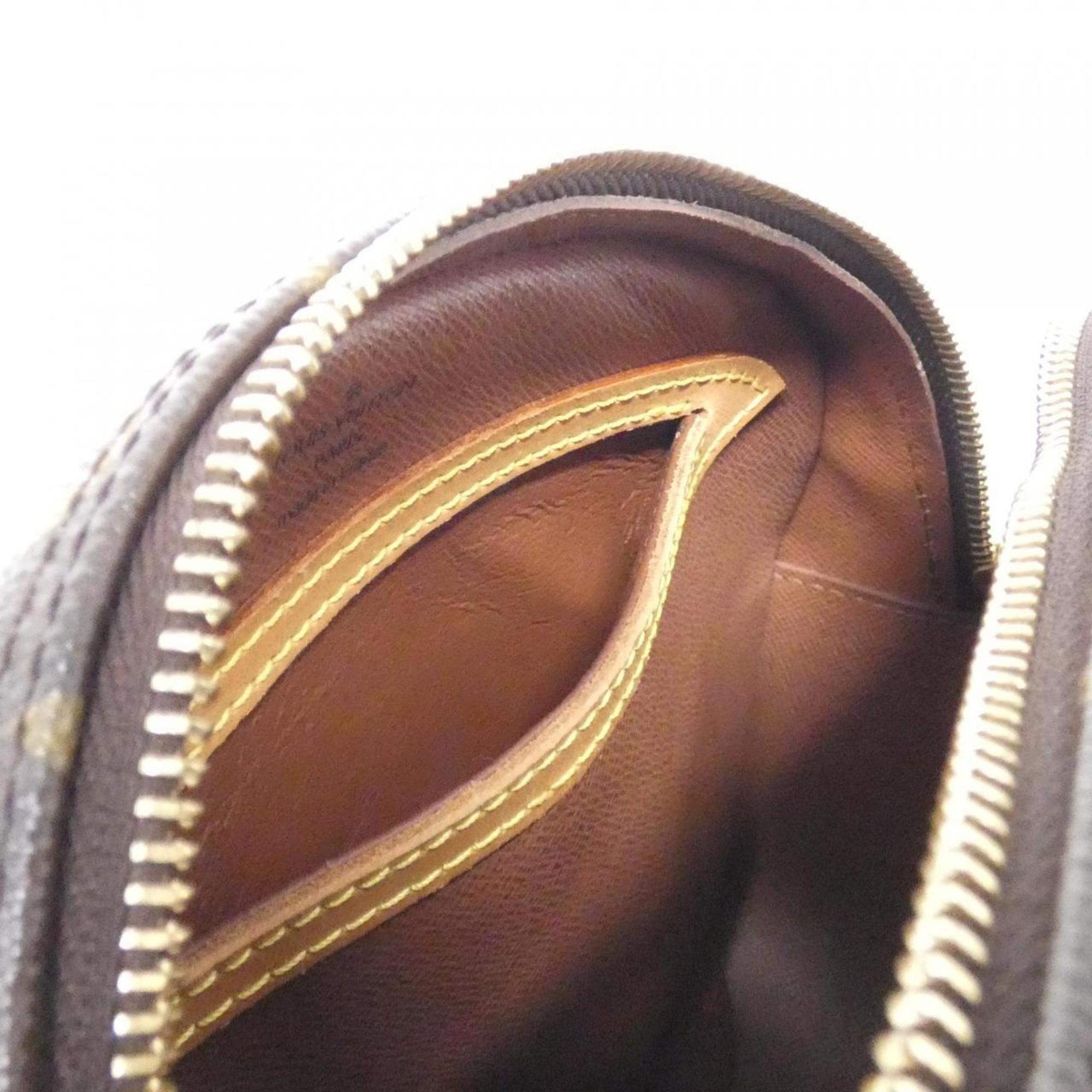 Louis Vuitton Brown Coated Canvas Shoulder Bag (Pre-Owned)