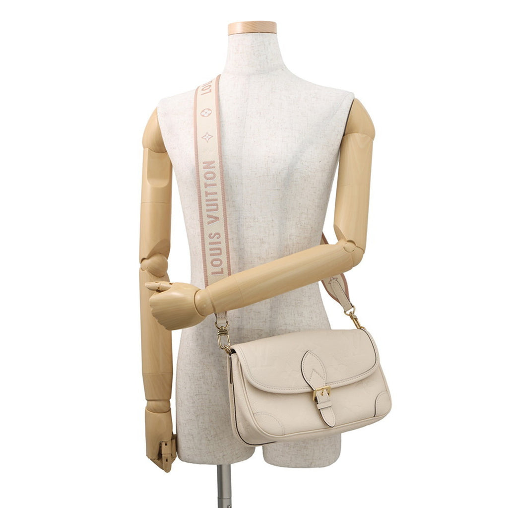 Louis Vuitton Gold Monogram Empreinte Shoulder Bag (Pre-Owned)