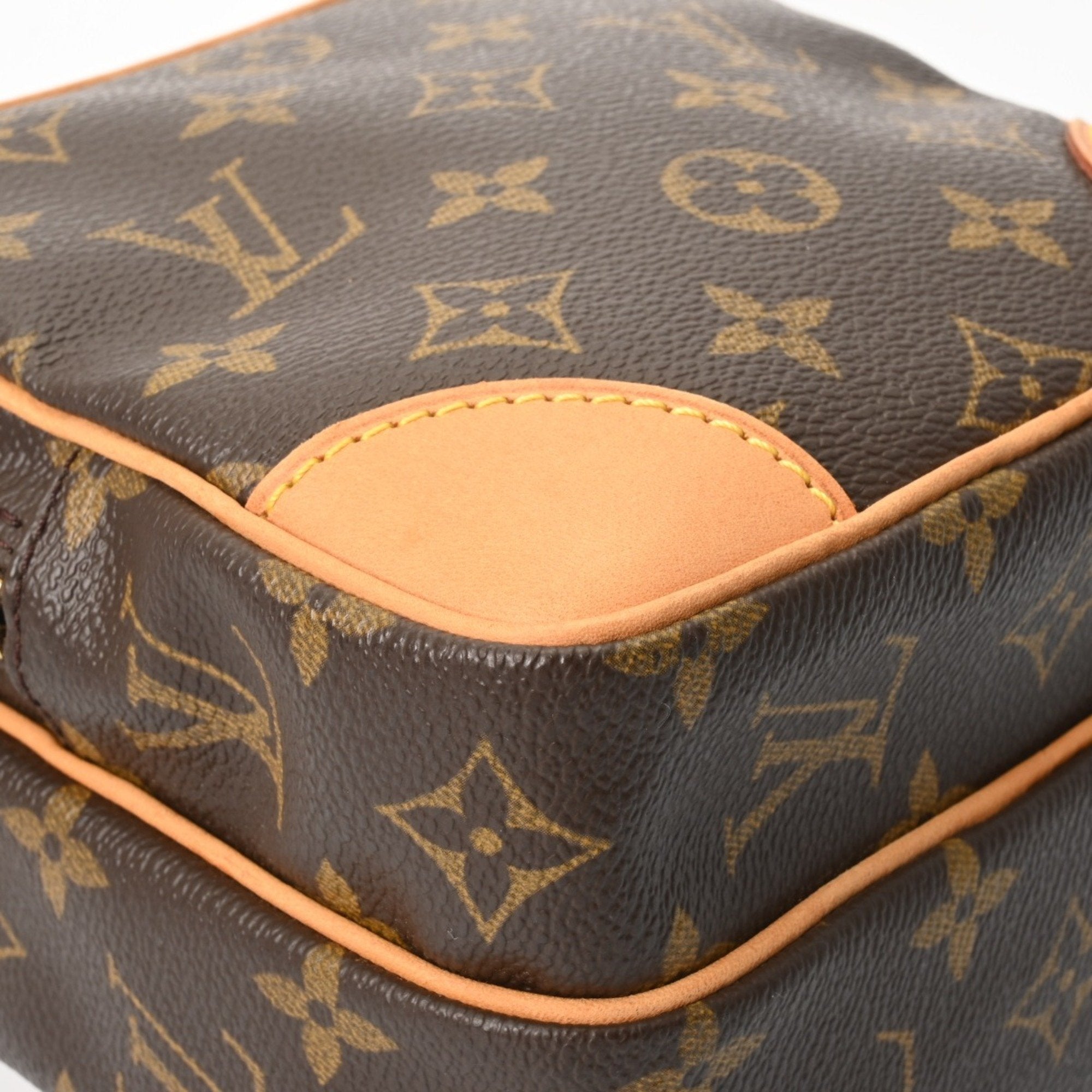 Louis Vuitton Brown Monogram Monogram Shoulder Bag (Pre-Owned)
