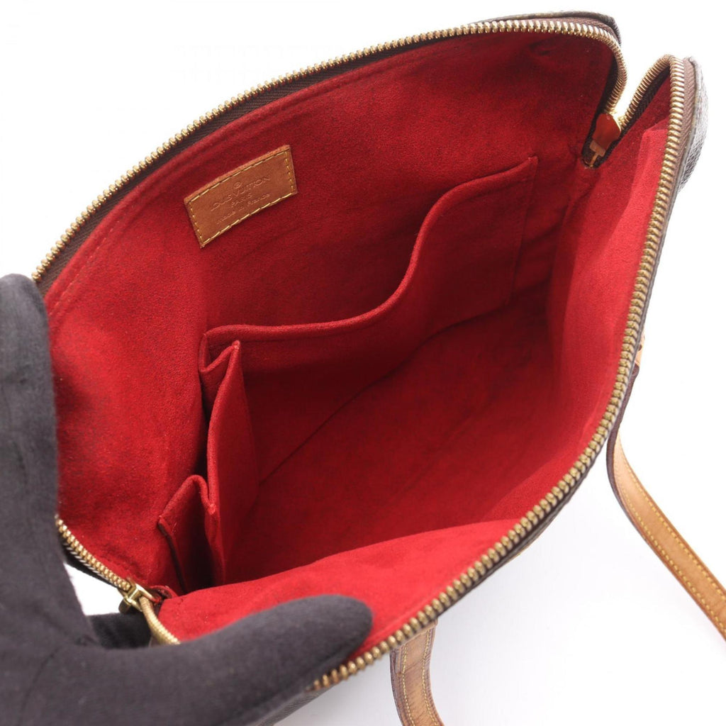 Louis Vuitton Brown Monogram Monogram Shoulder Bag (Pre-Owned)