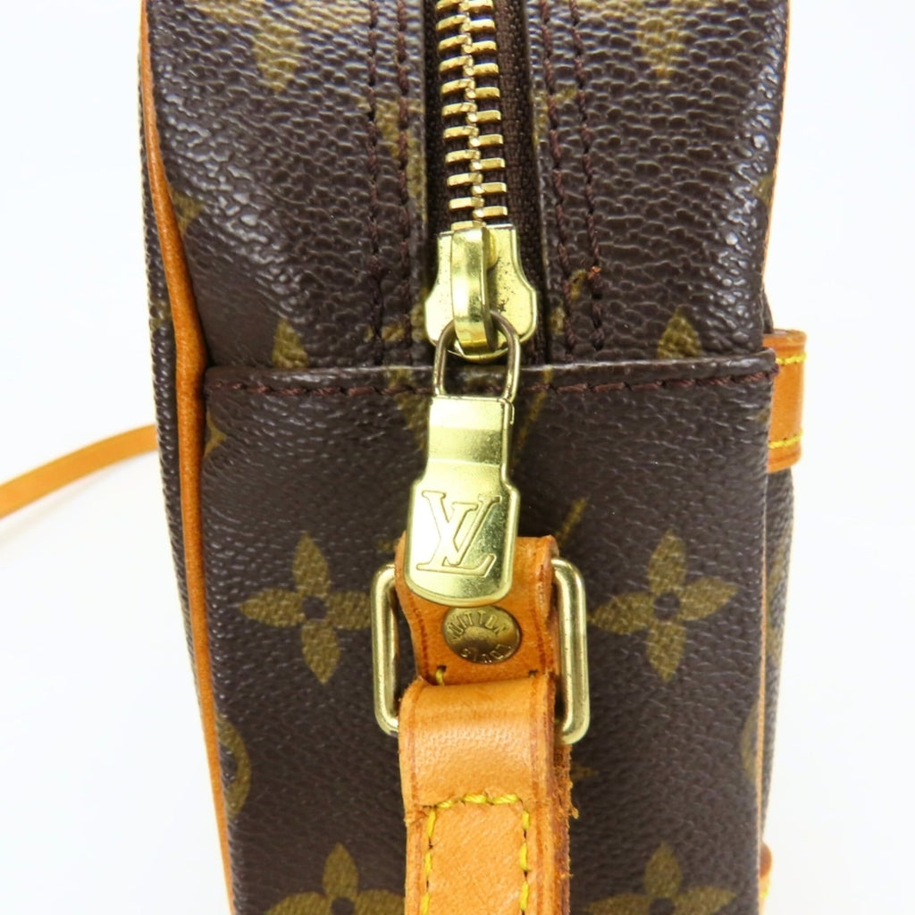 Louis Vuitton Brown Monogram Monogram Shoulder Bag (Pre-Owned)