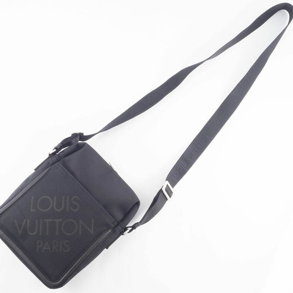 Louis Vuitton Black Noir Damier Geant Shoulder Bag (Pre-Owned)