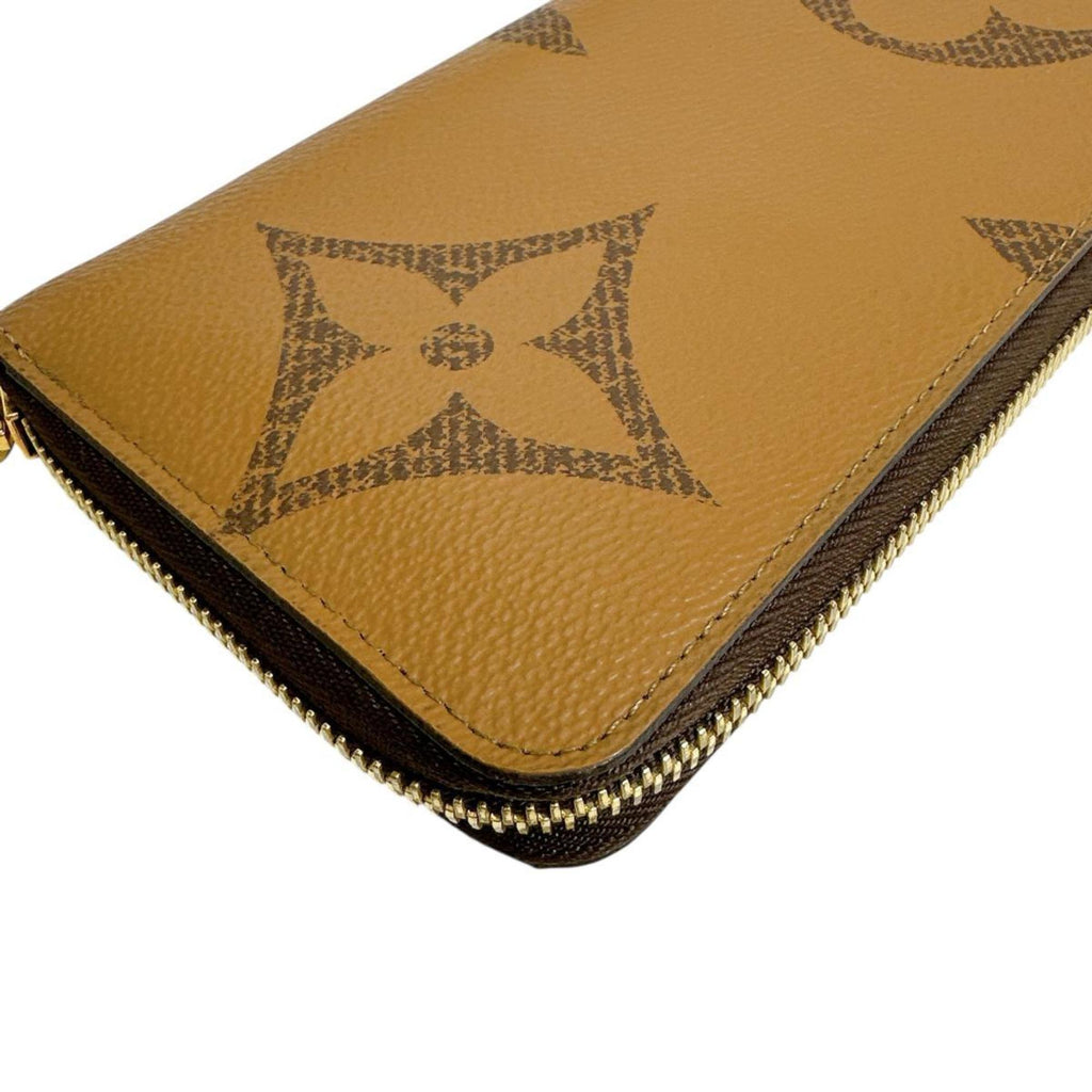 Louis Vuitton Brown Monogram Monogram Long Wallet (Bi-Fold) (Pre-Owned)