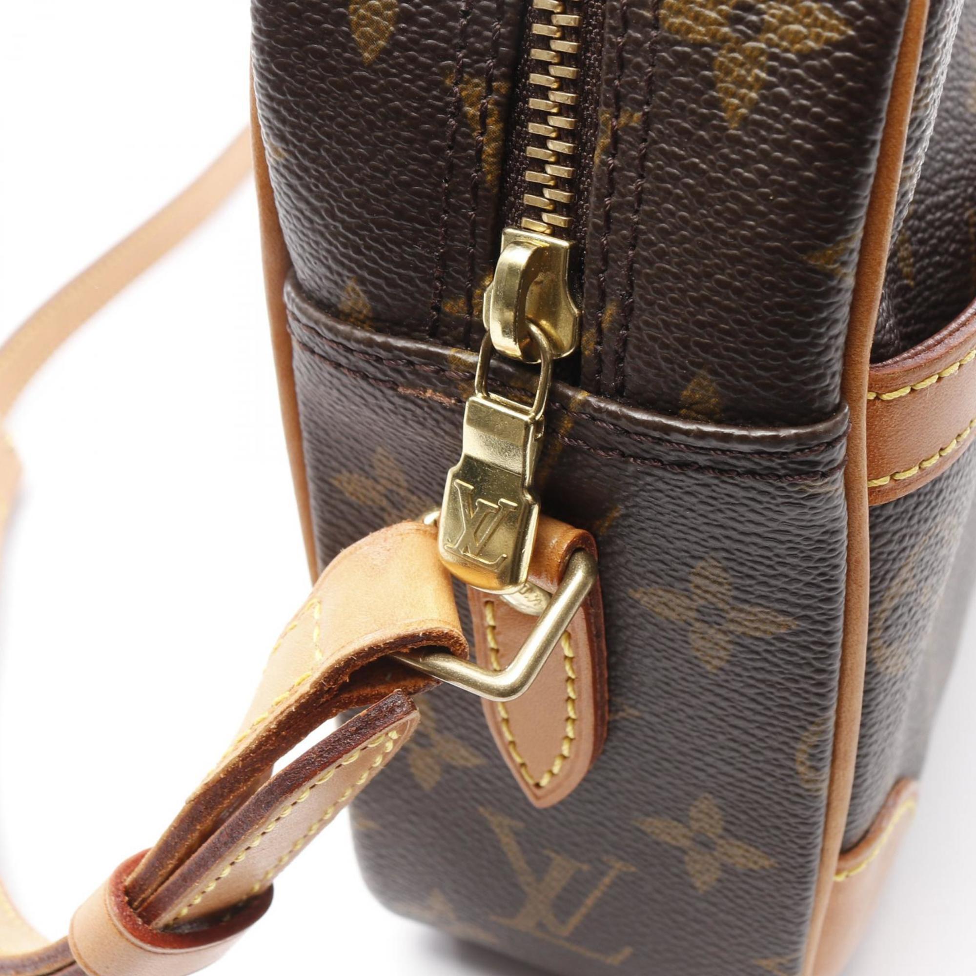 Louis Vuitton Brown Coated Canvas Shoulder Bag (Pre-Owned)