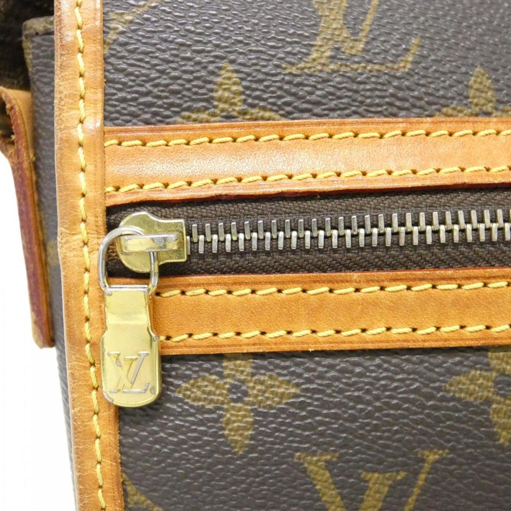 Louis Vuitton Marron Coated Canvas Shoulder Bag (Pre-Owned)