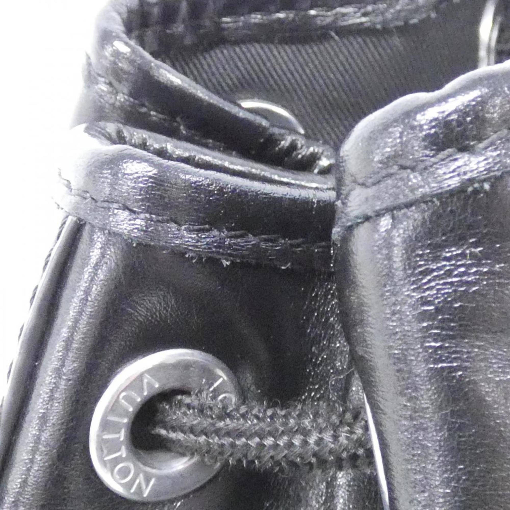 Louis Vuitton Black Leather Shoulder Bag (Pre-Owned)
