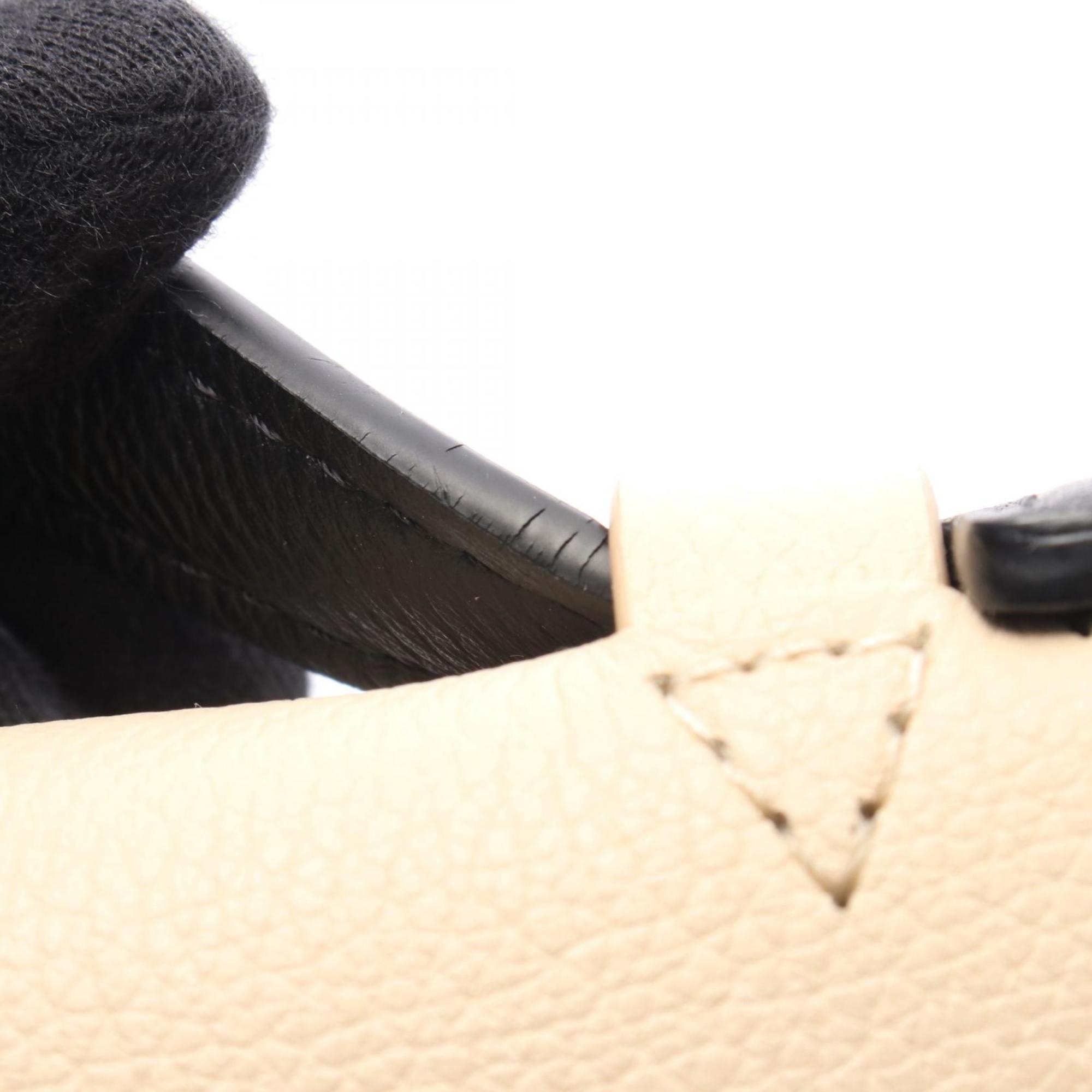 Louis Vuitton Black Ivory Leather Handbag (Pre-Owned)