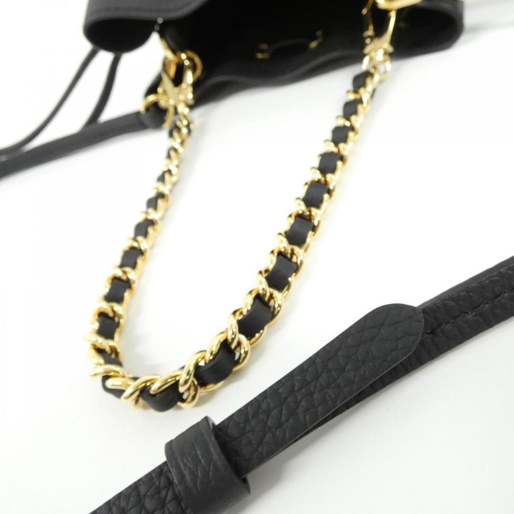 Louis Vuitton Black Leather Shoulder Bag (Pre-Owned)