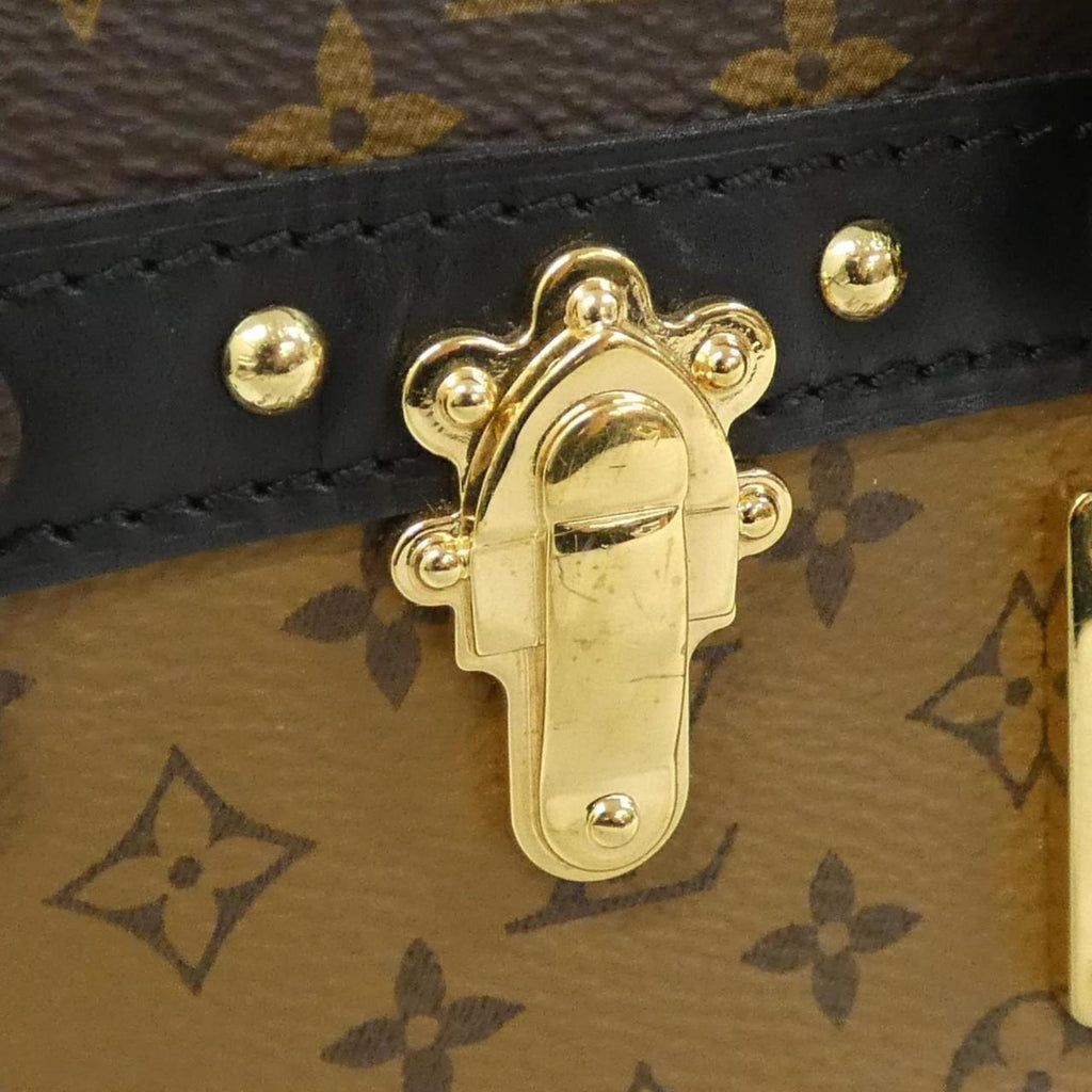 Louis Vuitton Marron Coated Canvas Shoulder Bag (Pre-Owned)