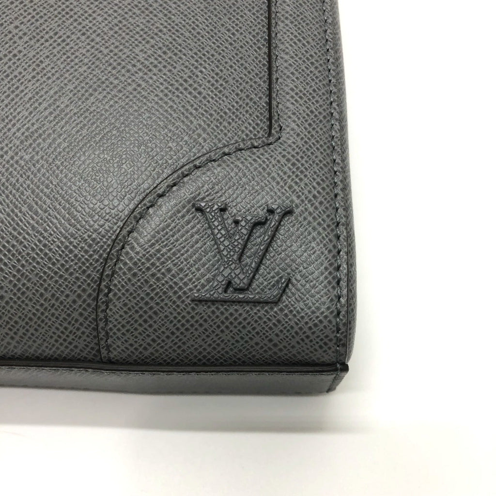 Louis Vuitton Taiga Gray Taiga Leather Briefcase (Pre-Owned)