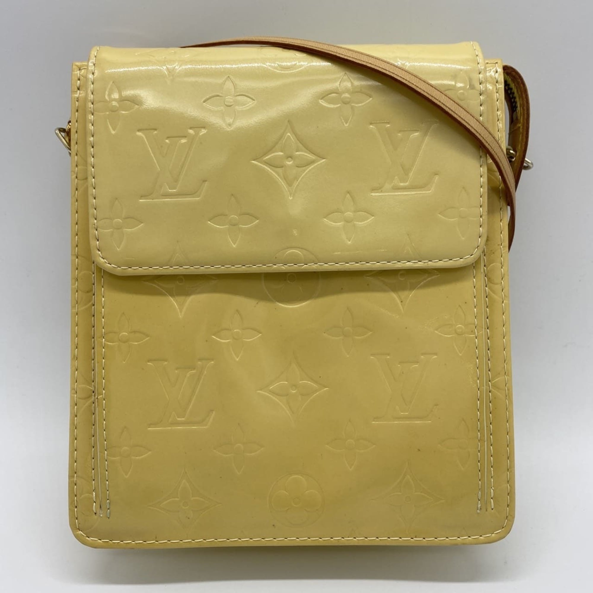 Louis Vuitton Yellow Monogram Vernis Pochette Shoulder Bag (Pre-Owned)