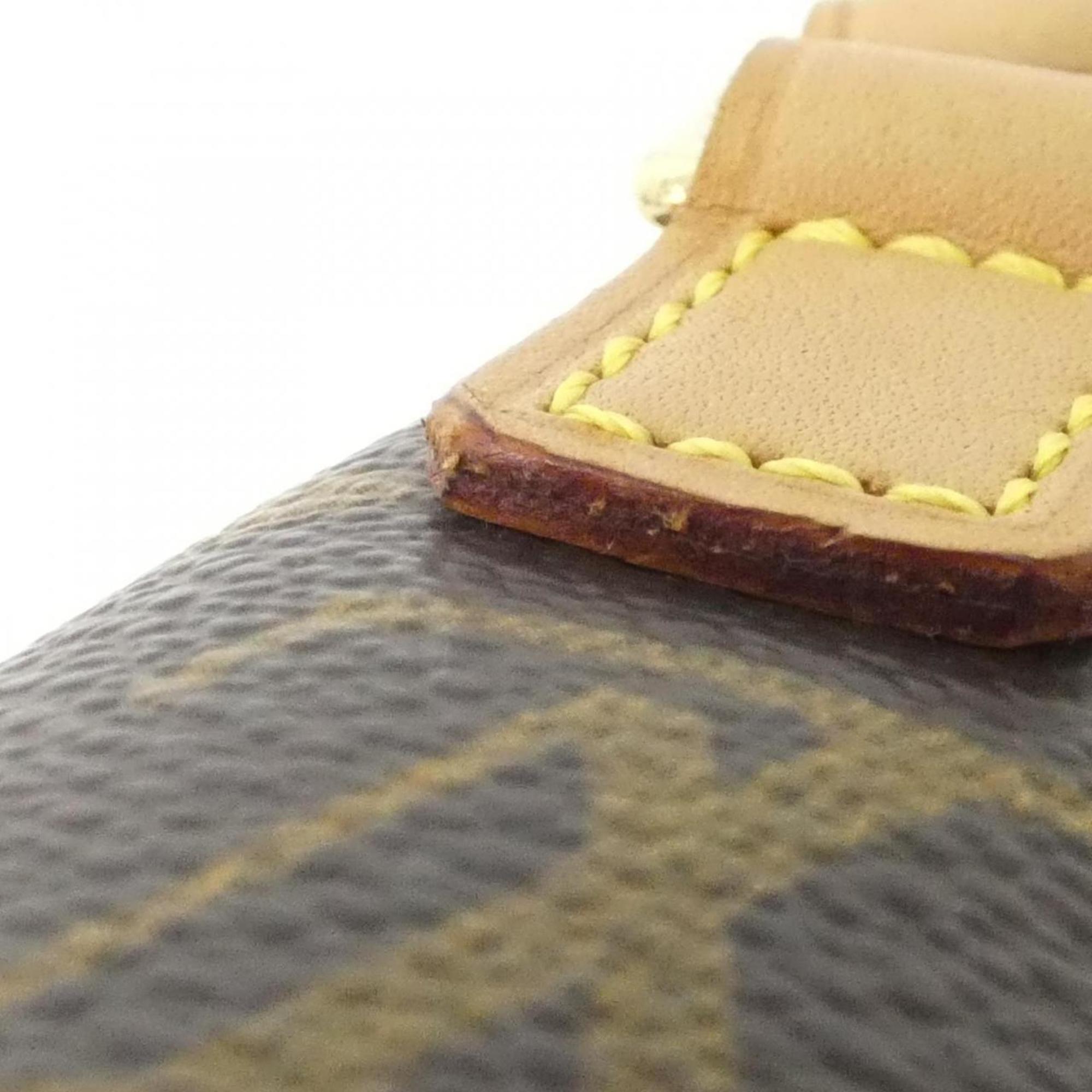 Louis Vuitton Brown Coated Canvas Shoulder Bag (Pre-Owned)