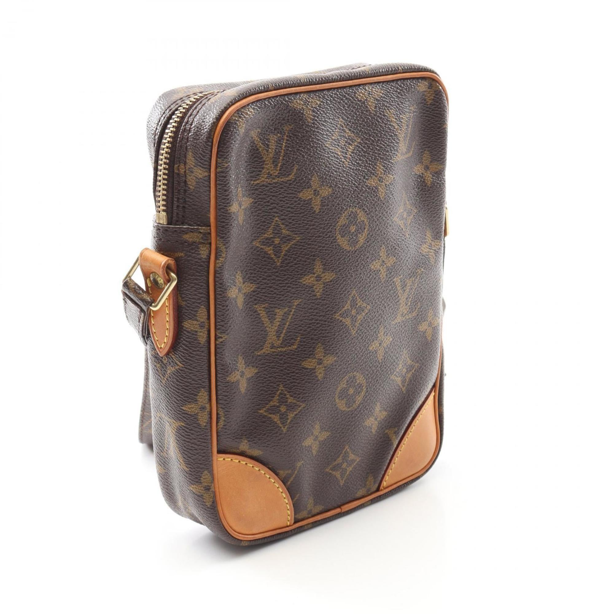 Louis Vuitton Brown Coated Canvas Leather Shoulder Bag (Pre-Owned)