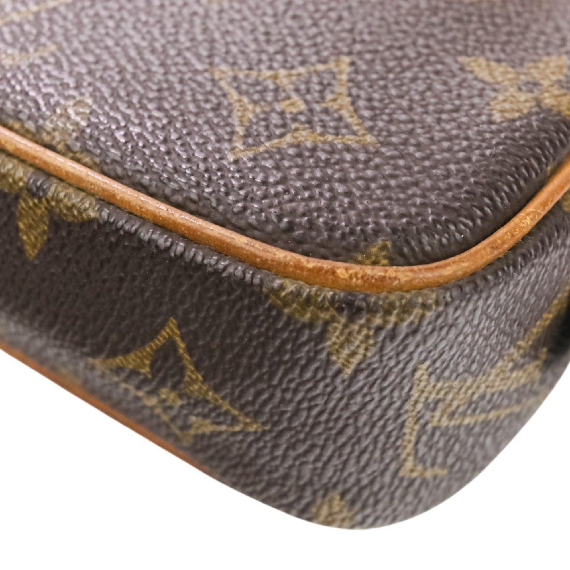Louis Vuitton Brown Pochette (Pre-Owned)