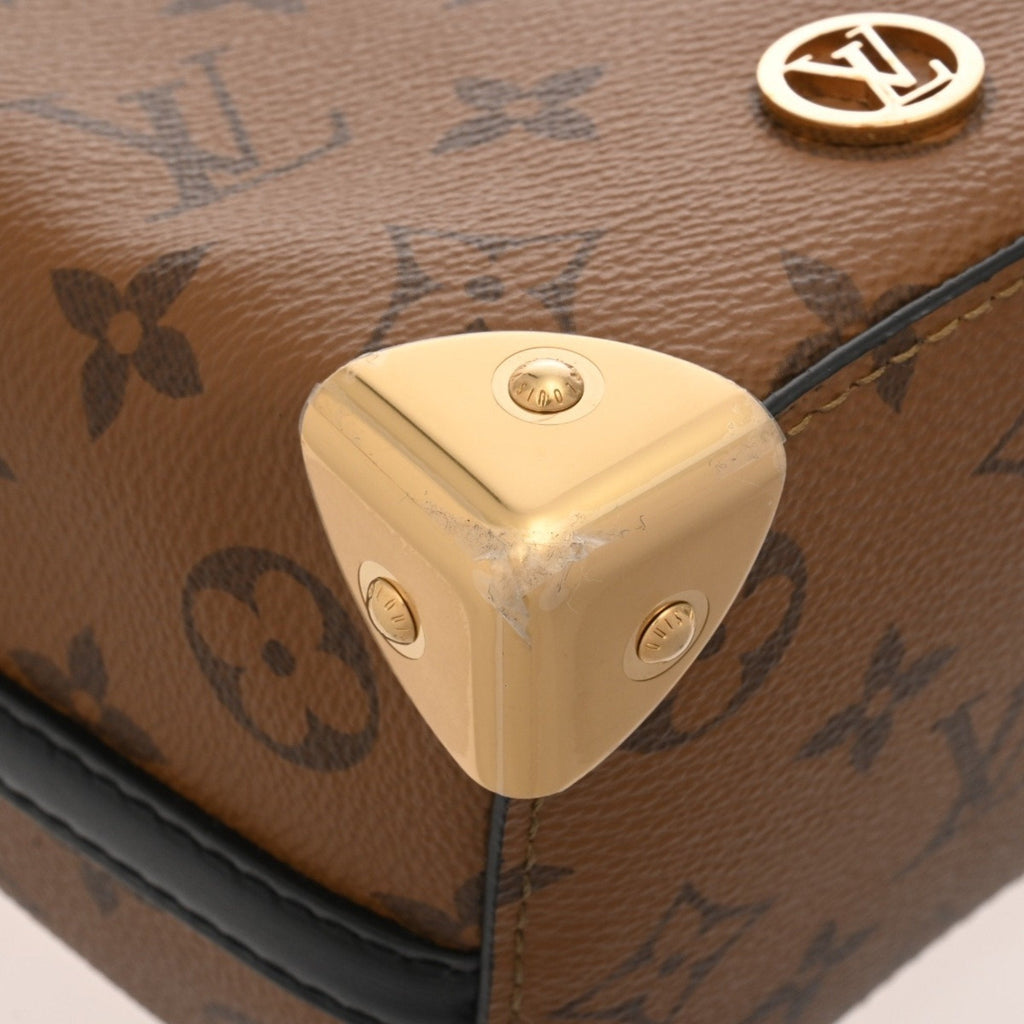 Louis Vuitton Brown Monogram Canvas Shoulder Bag (Pre-Owned)