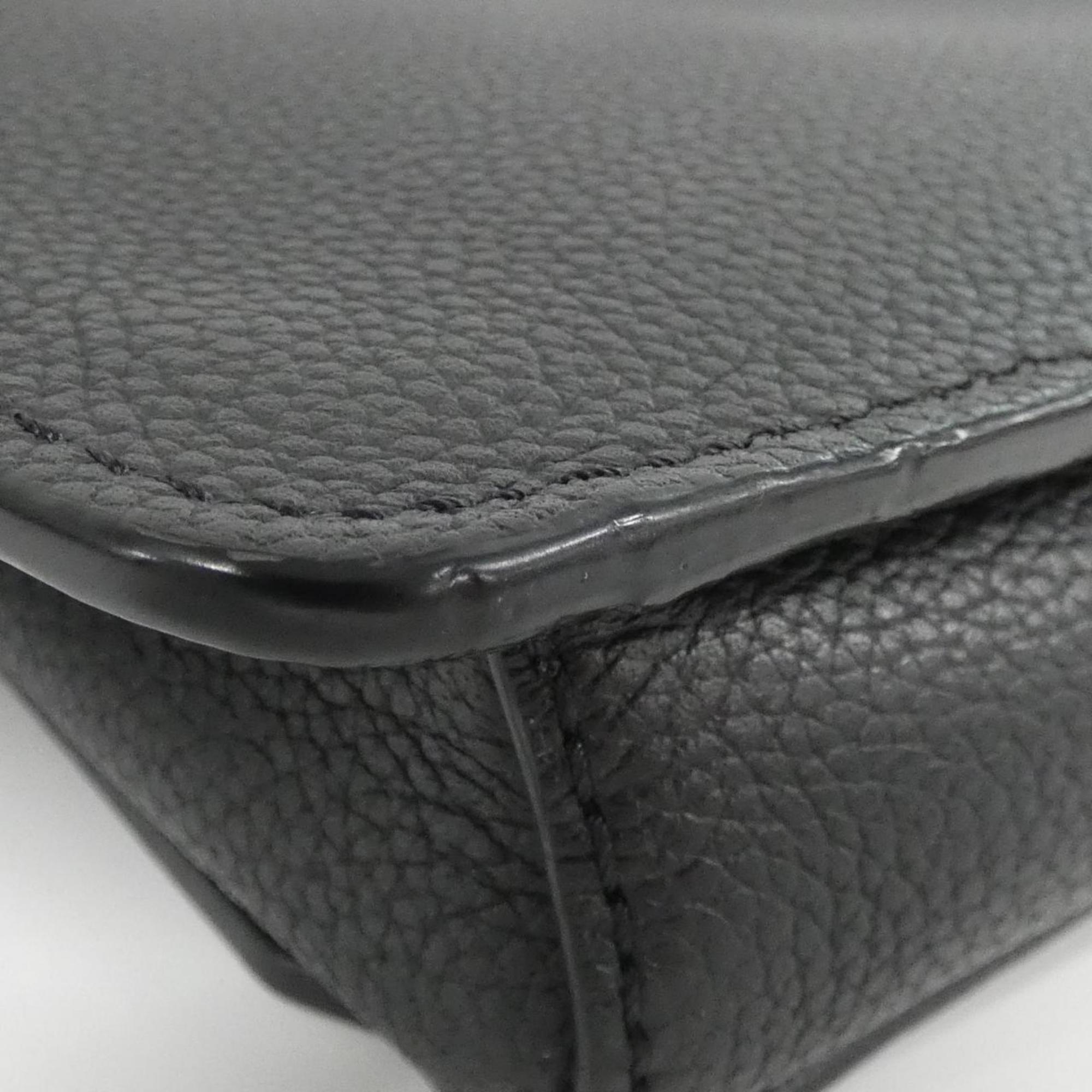 Louis Vuitton Black Leather Shoulder Bag (Pre-Owned)