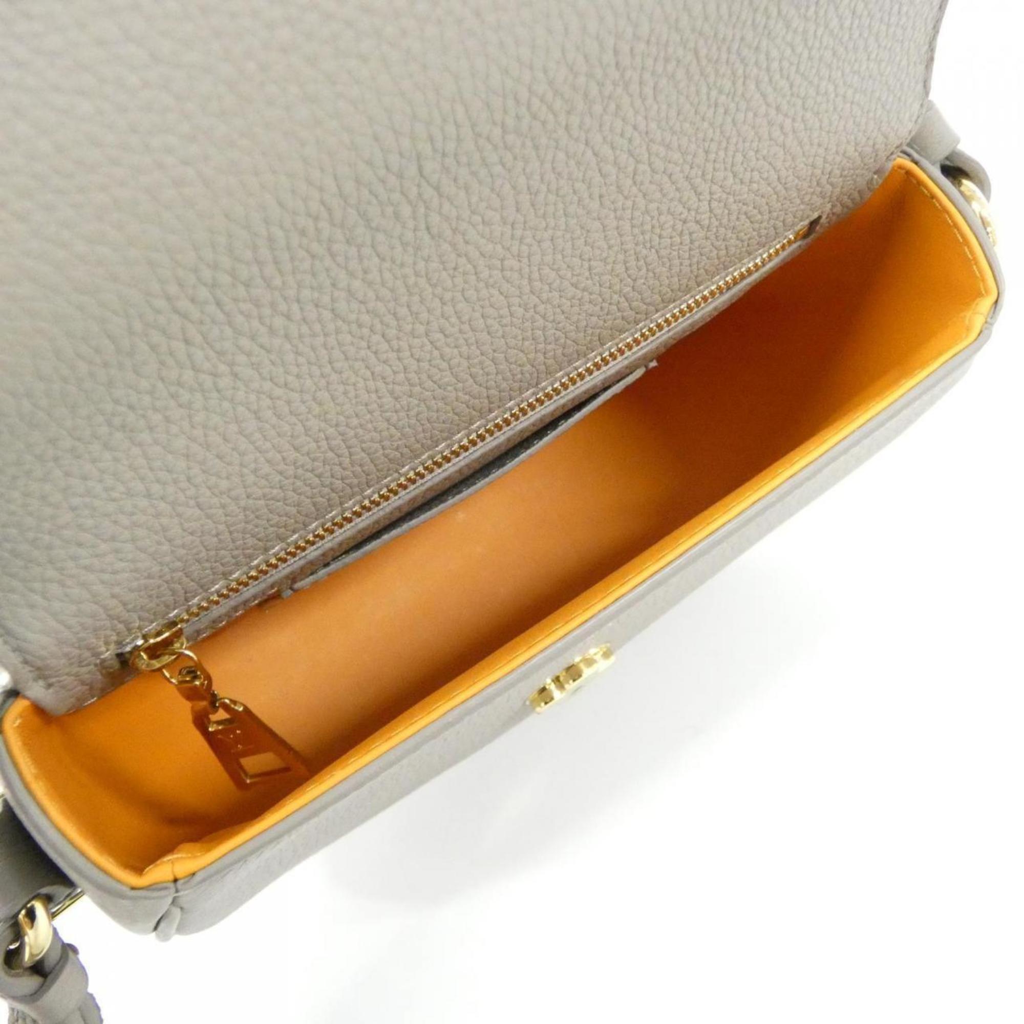 Louis Vuitton Gris Leather Shoulder Bag (Pre-Owned)