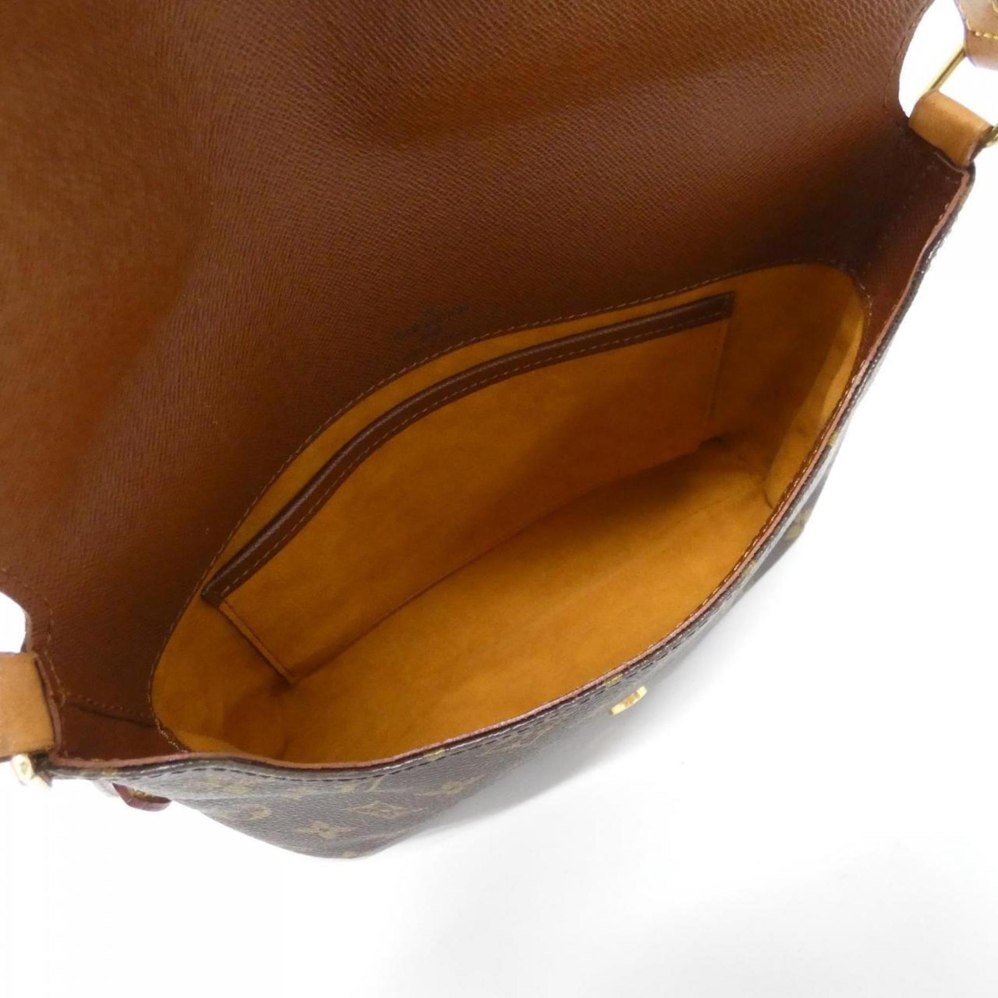 Louis Vuitton Marron Coated Canvas Shoulder Bag (Pre-Owned)
