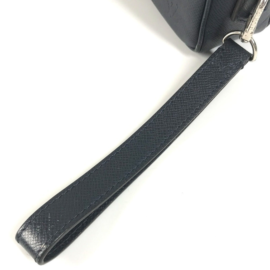 Louis Vuitton Navy Navy Blue Taiga Leather Clutch Bag Pochette Pouch (Pre-Owned)