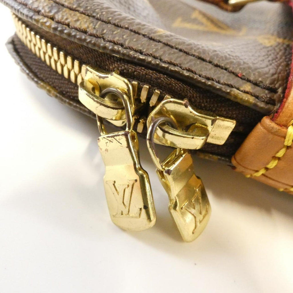 Louis Vuitton Marron Coated Canvas Shoulder Bag (Pre-Owned)