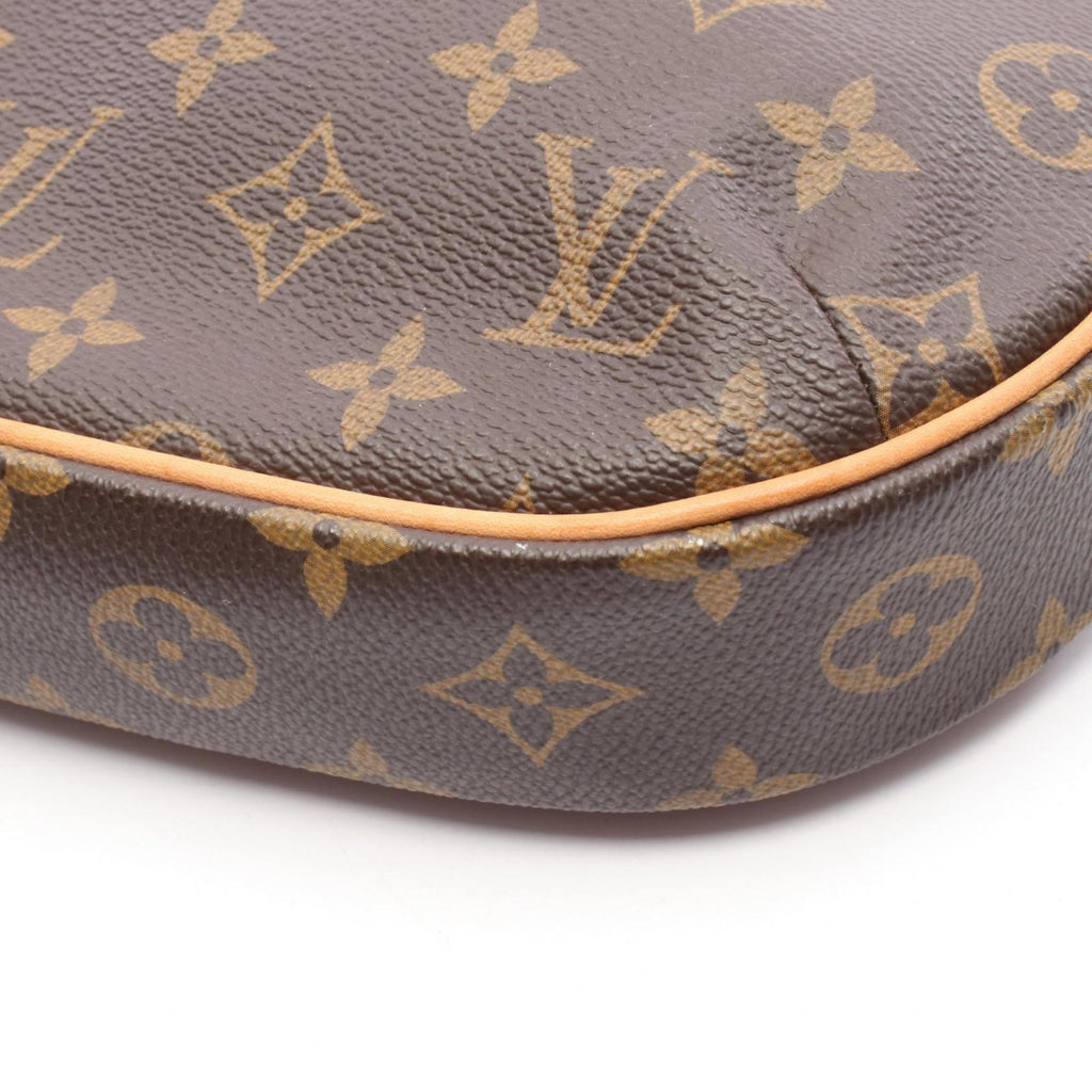 Louis Vuitton Brown Monogram Monogram Shoulder Bag (Pre-Owned)