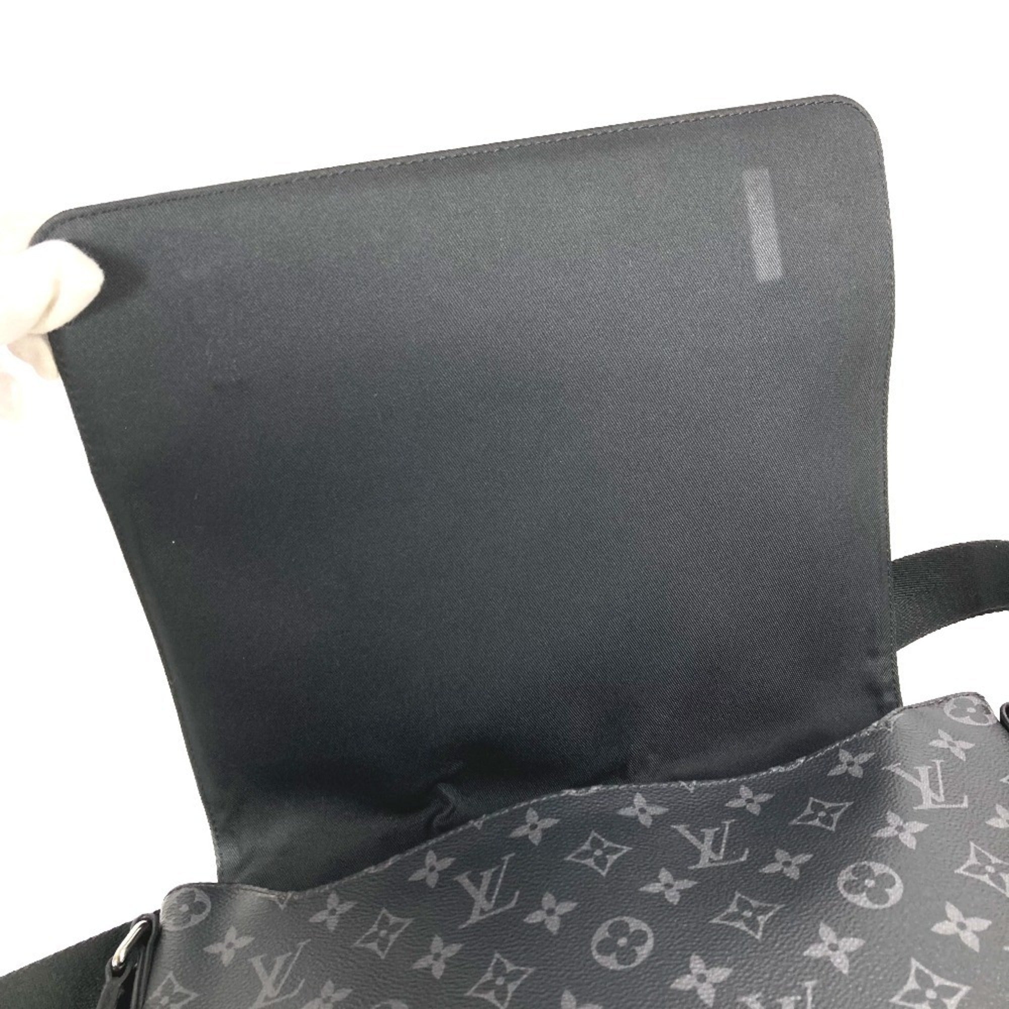 Louis Vuitton Black Monogram Eclipse Monogram Eclipse Shoulder Bag (Pre-Owned)
