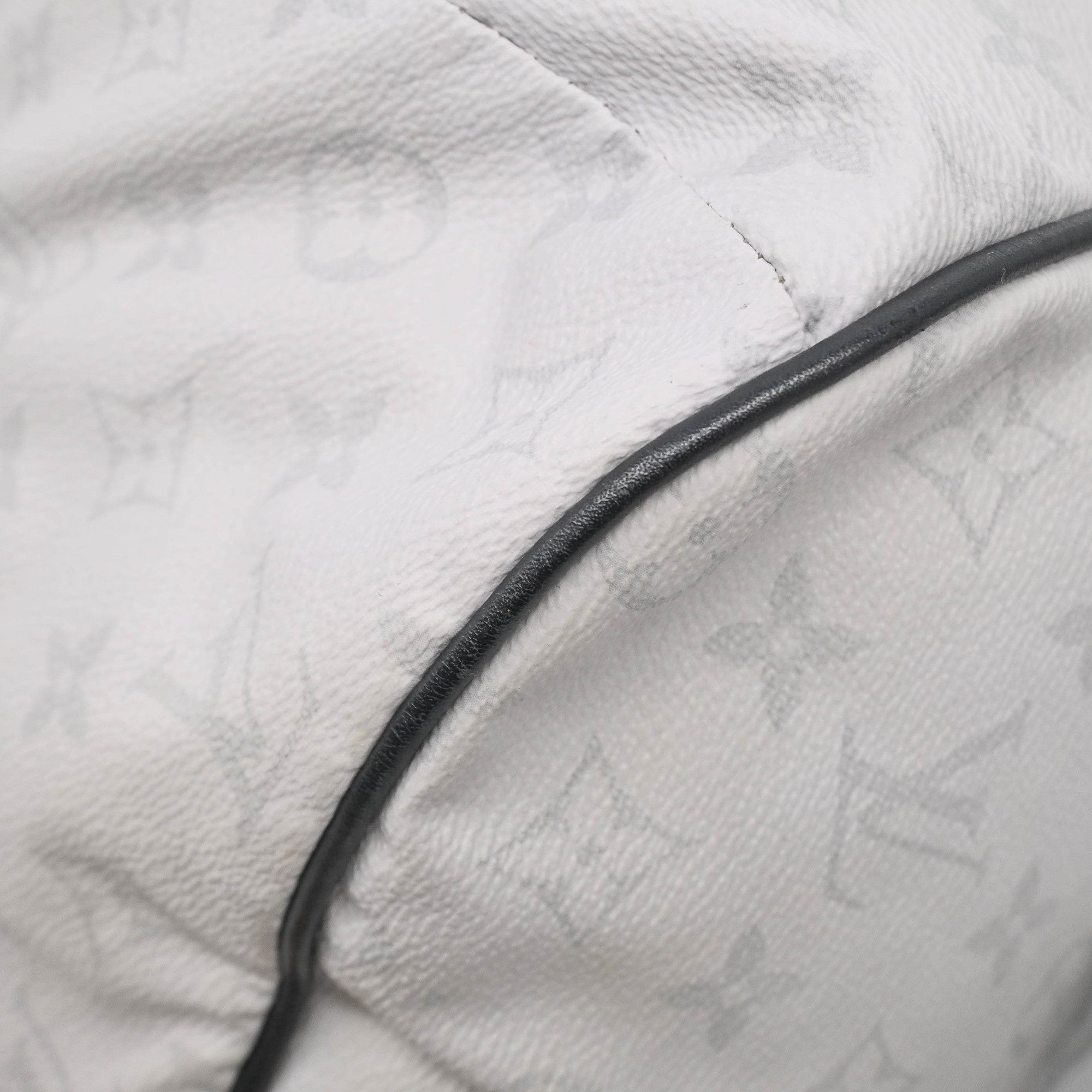 Louis Vuitton Navy White Canvas Backpack (Pre-Owned)