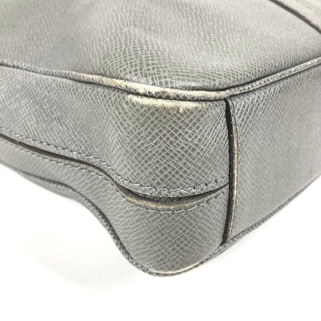 Louis Vuitton Galle Glacier Gray Taiga Leather Handbag Tote Bag (Pre-Owned)