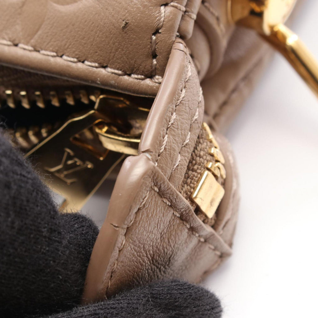 Louis Vuitton Beige Taupe Leather Shoulder Bag (Pre-Owned)