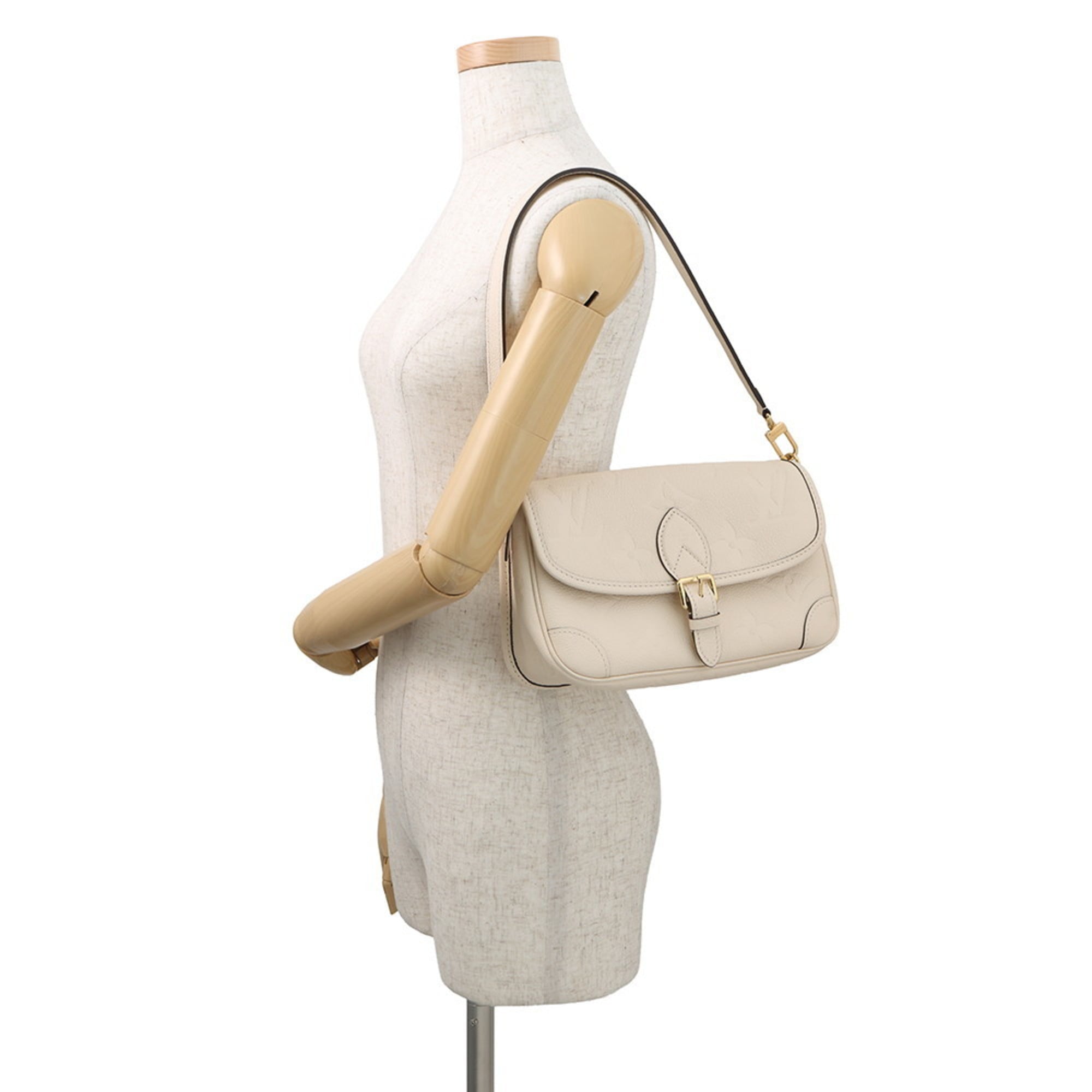 Louis Vuitton Gold Monogram Empreinte Shoulder Bag (Pre-Owned)