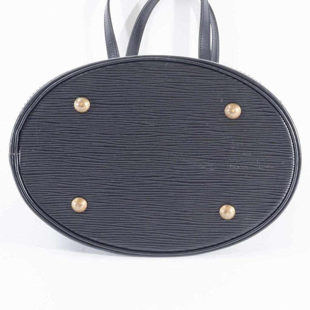 Louis Vuitton Noir Epi Leather Shoulder Bag (Pre-Owned)