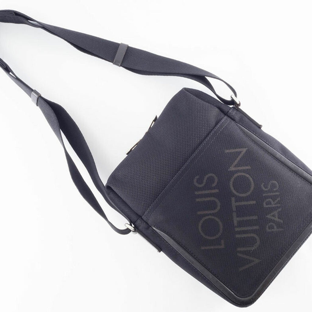Louis Vuitton Black Noir Damier Geant Shoulder Bag (Pre-Owned)