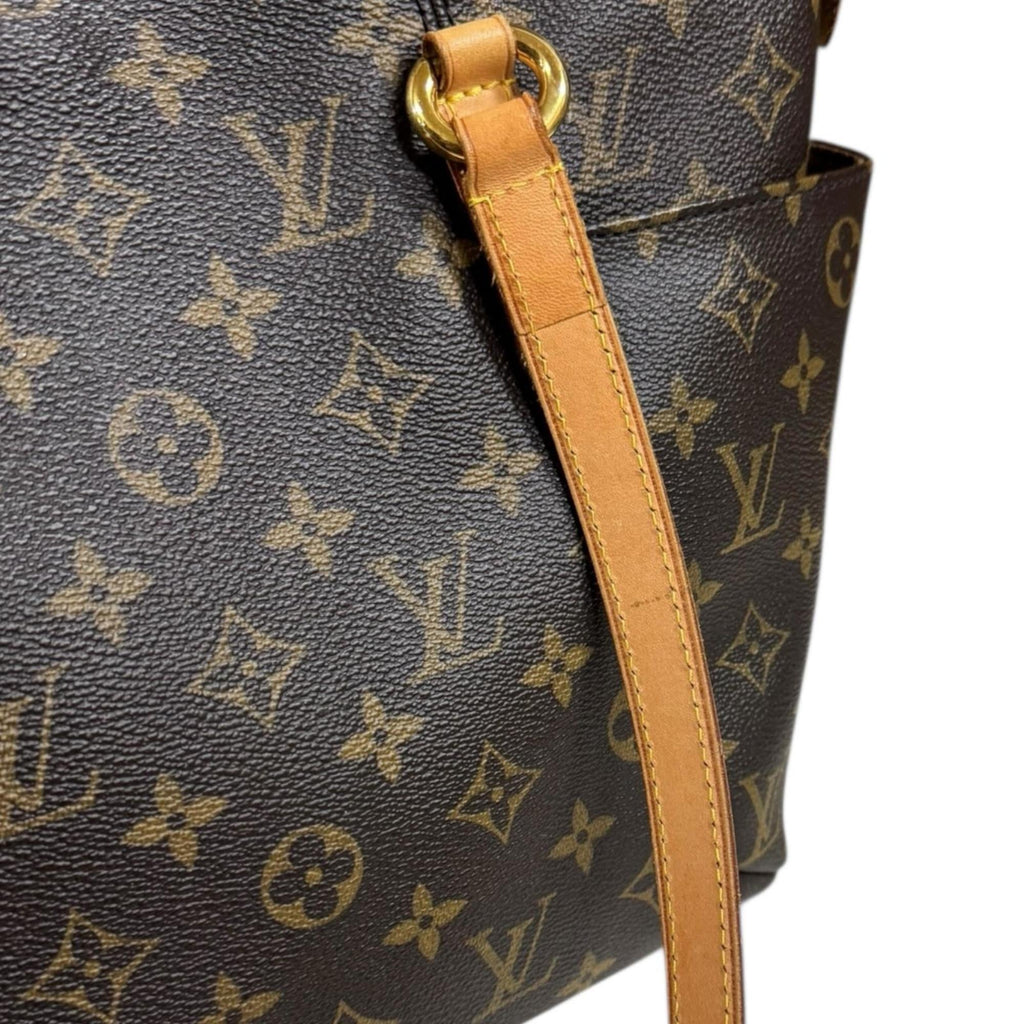 Louis Vuitton Brown Monogram Canvas Tote Bag (Pre-Owned)