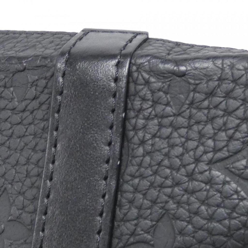 Louis Vuitton Black Leather Shoulder Bag (Pre-Owned)