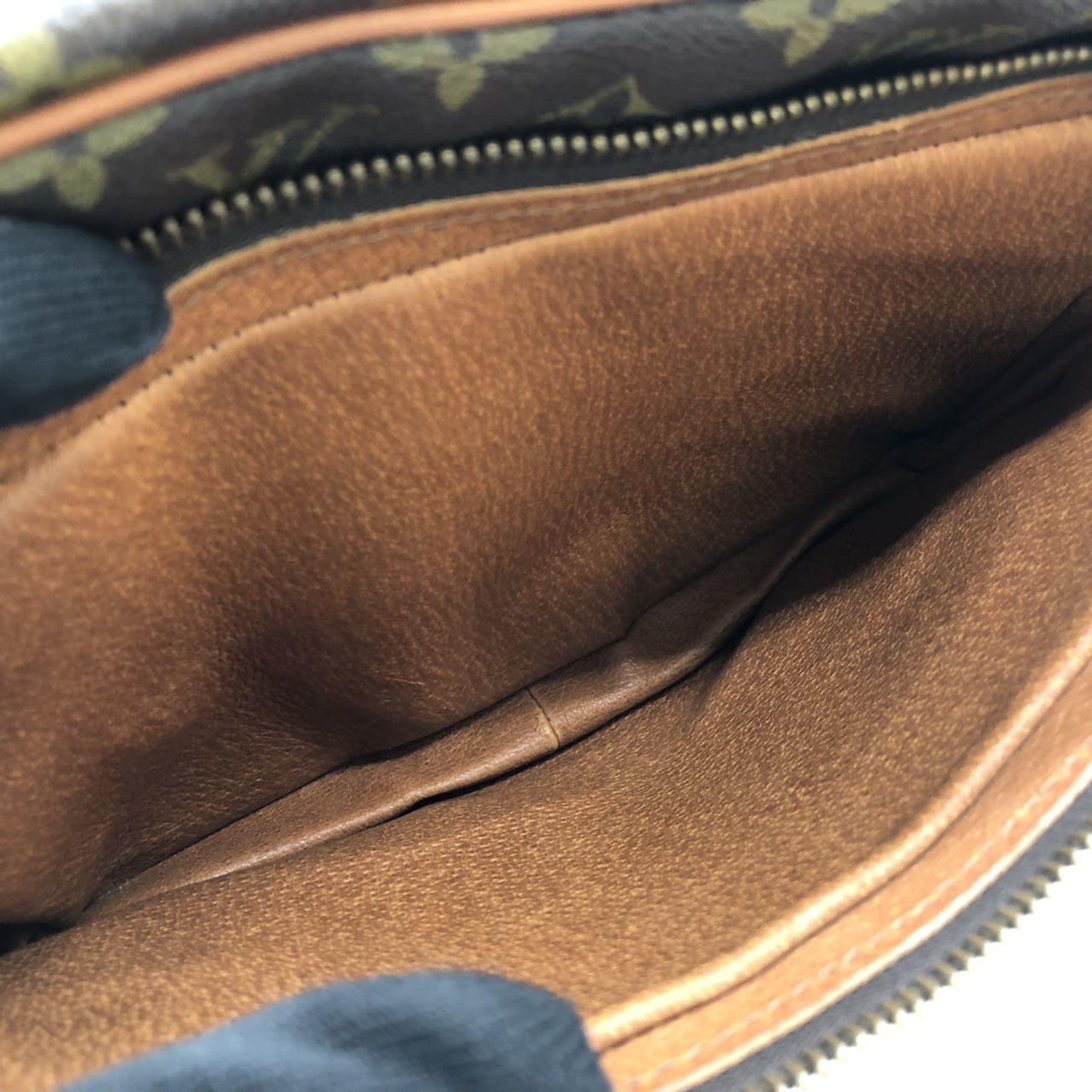Louis Vuitton Brown Monogram Canvas Shoulder Bag (Pre-Owned)