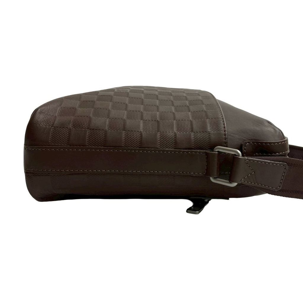 Louis Vuitton Brown Leather Shoulder Bag (Pre-Owned)