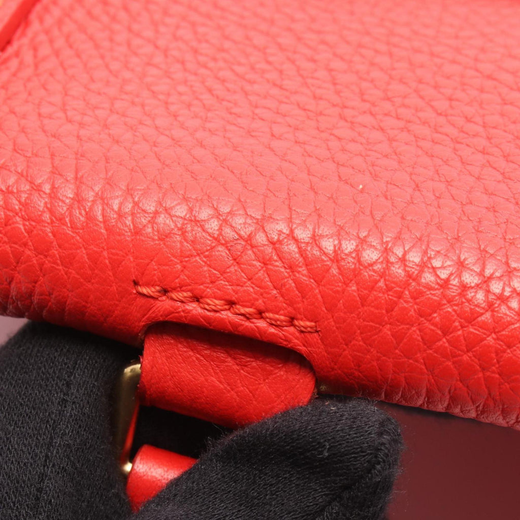 Louis Vuitton Red Color Leather Handbag (Pre-Owned)