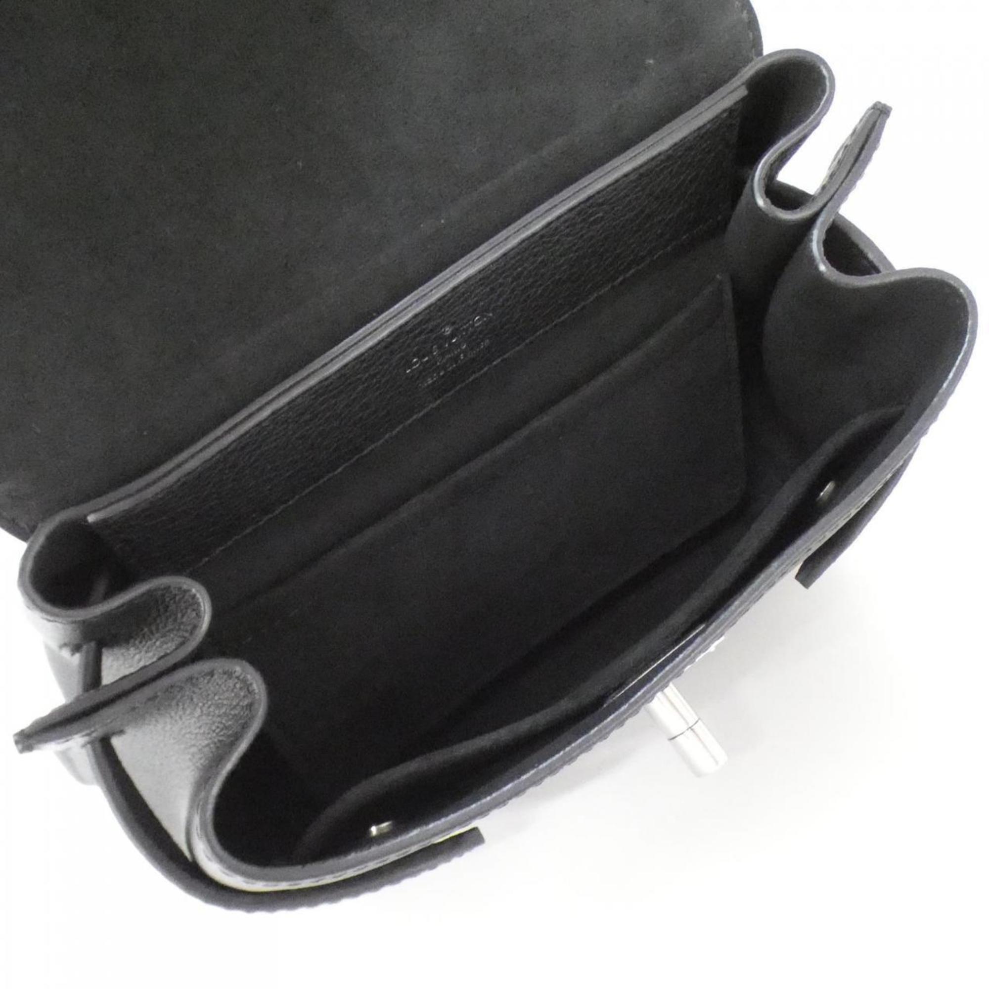 Louis Vuitton Black Handbag (Pre-Owned)