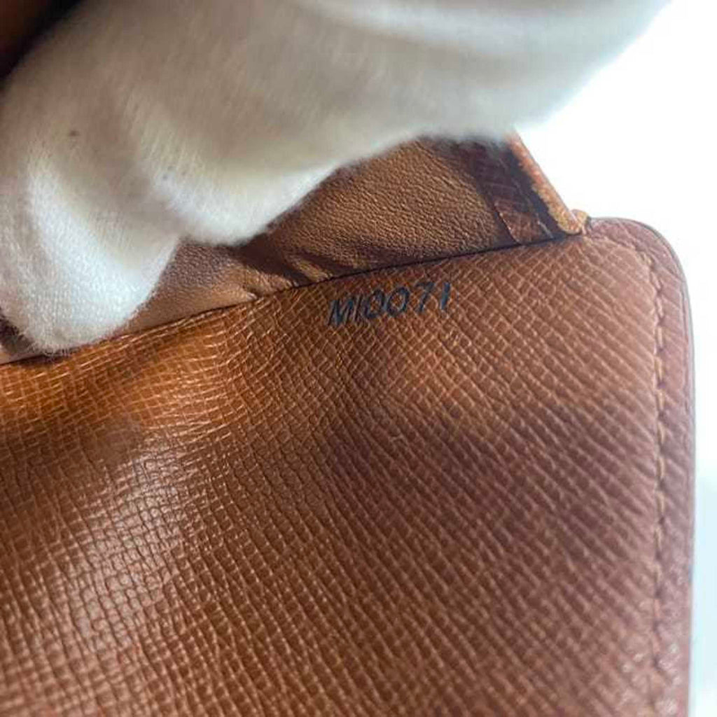 Louis Vuitton Brown Monogram Wallet (Bi-Fold) (Pre-Owned)