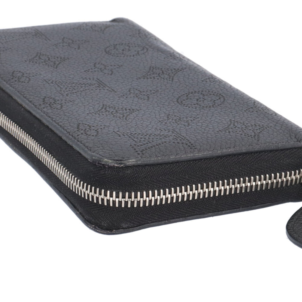 Louis Vuitton Black Mahina Leather Long Wallet (Bi-Fold) (Pre-Owned)