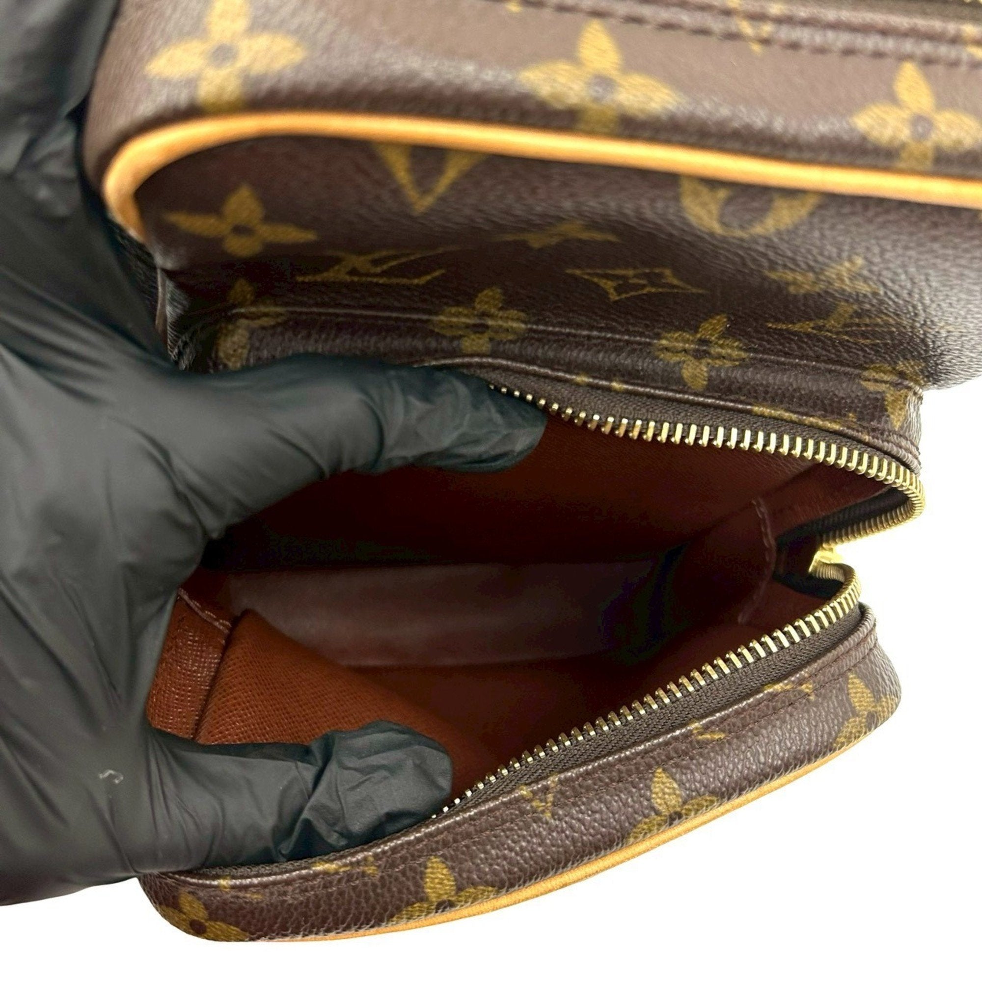 Louis Vuitton Brown Leather Pvc Pochette Shoulder Bag (Pre-Owned)